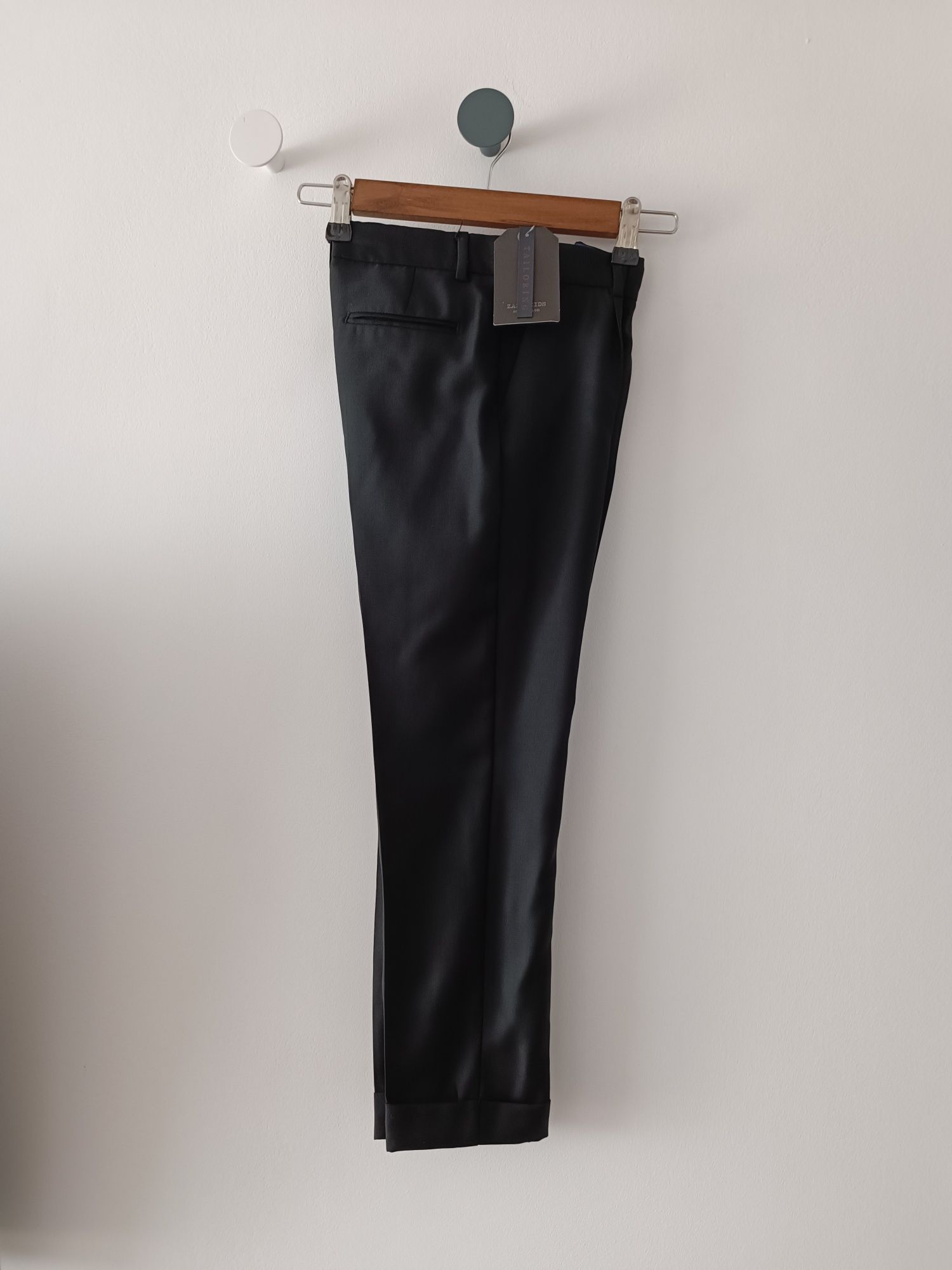 ZARA spodnie wizytowe 134 cm czarne slim wełna NOWE