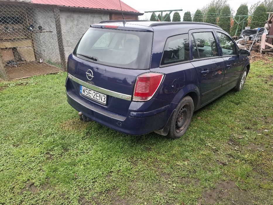 Samochód opel astra h