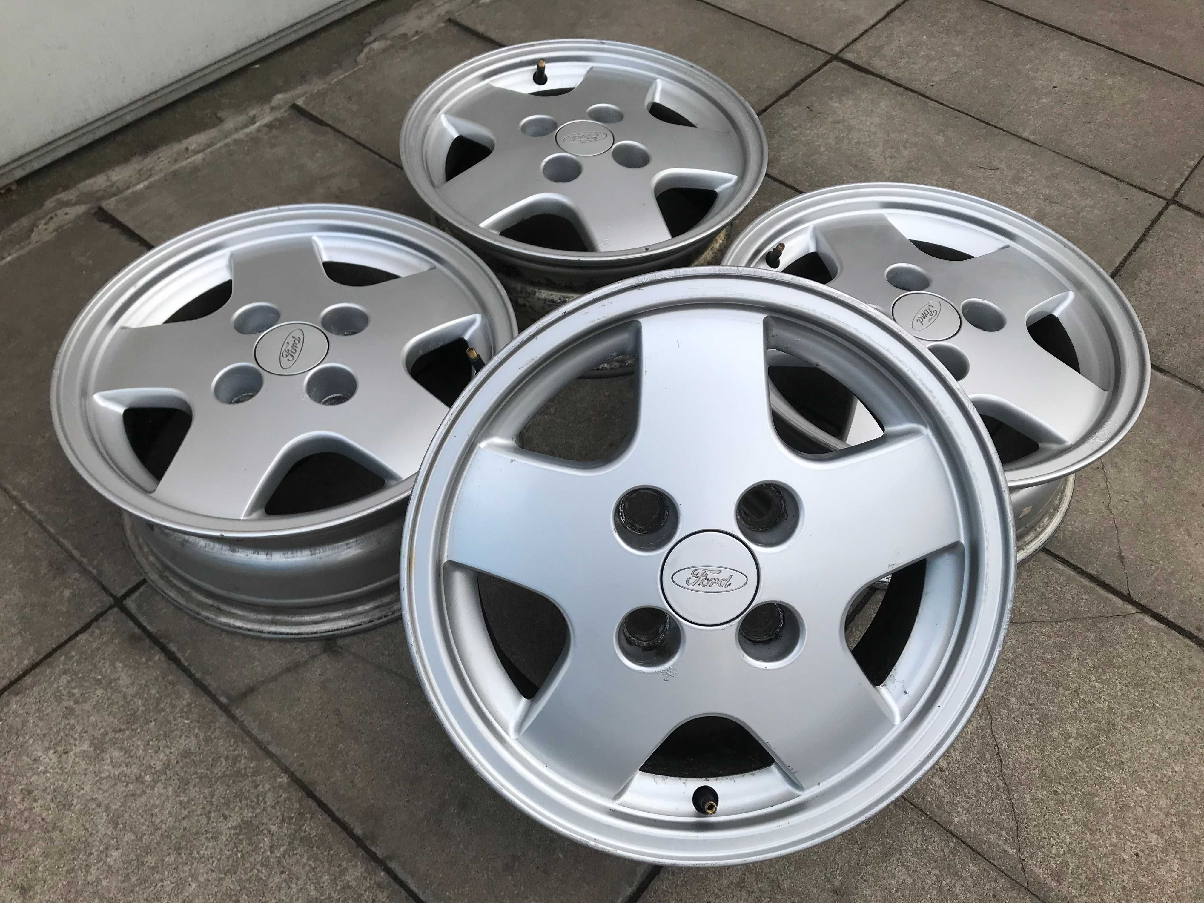 Felgi FORD Fiesta Focus Puma Escort 5,5Jx14 ET30,5 4x108 Retro