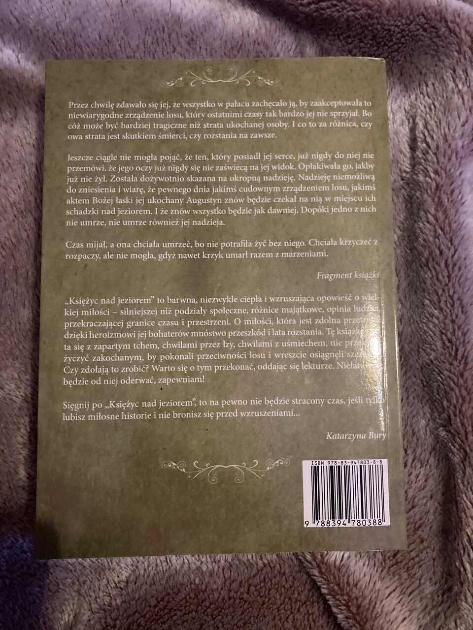 Książka "Księżyc nad jeziorem" Zdzisława Gigling