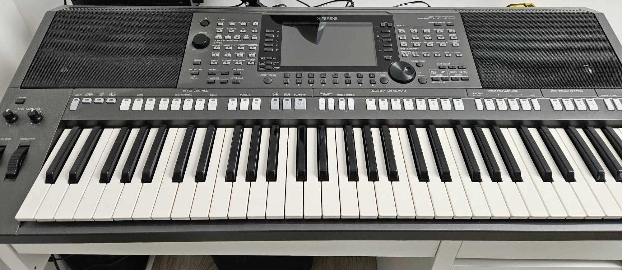 Keyboard Yamaha PSR-S770