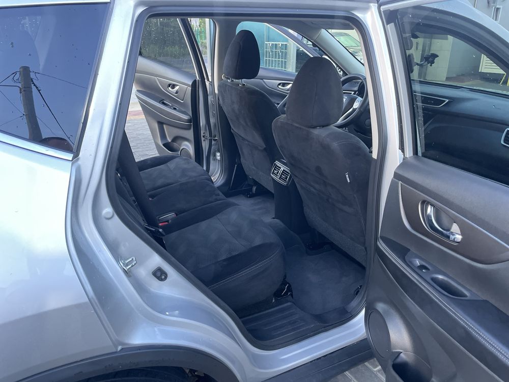 Nissan Rogue 2015 (2016)