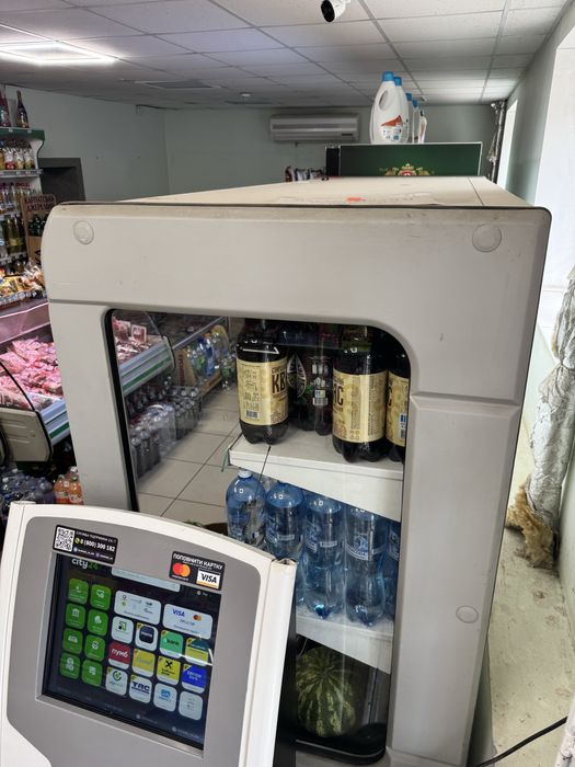 Холодильник Хо ширина - 205см Висота 200см Глибина -90см