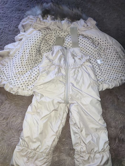 Продам зимовий комбінезон  на дівчинку