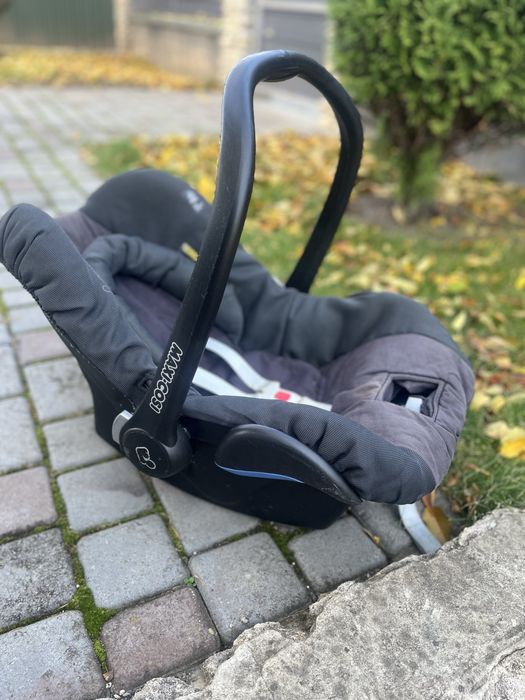 Автокрісло (кошик) Maxi-cosi 0-12 місяців