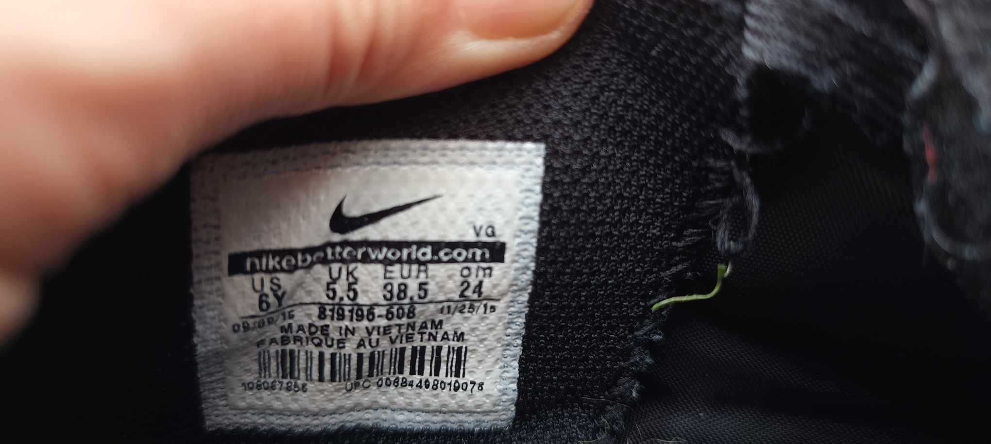 Halówki Nike Tiempo rozmiar 38,5