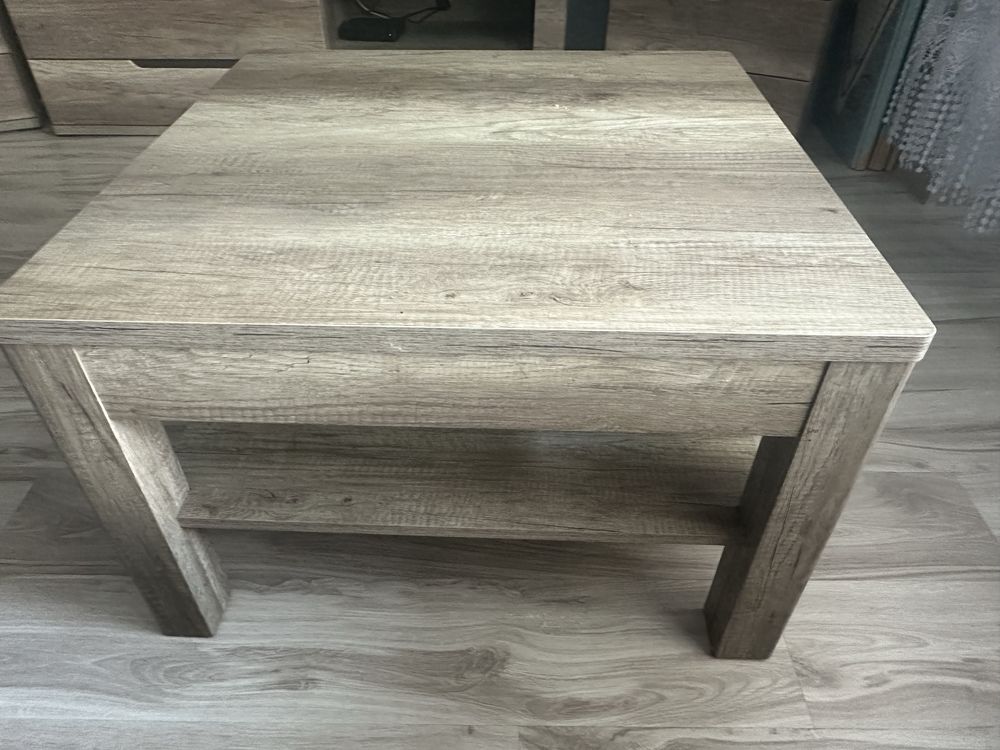 Stolik kawowy 75x75