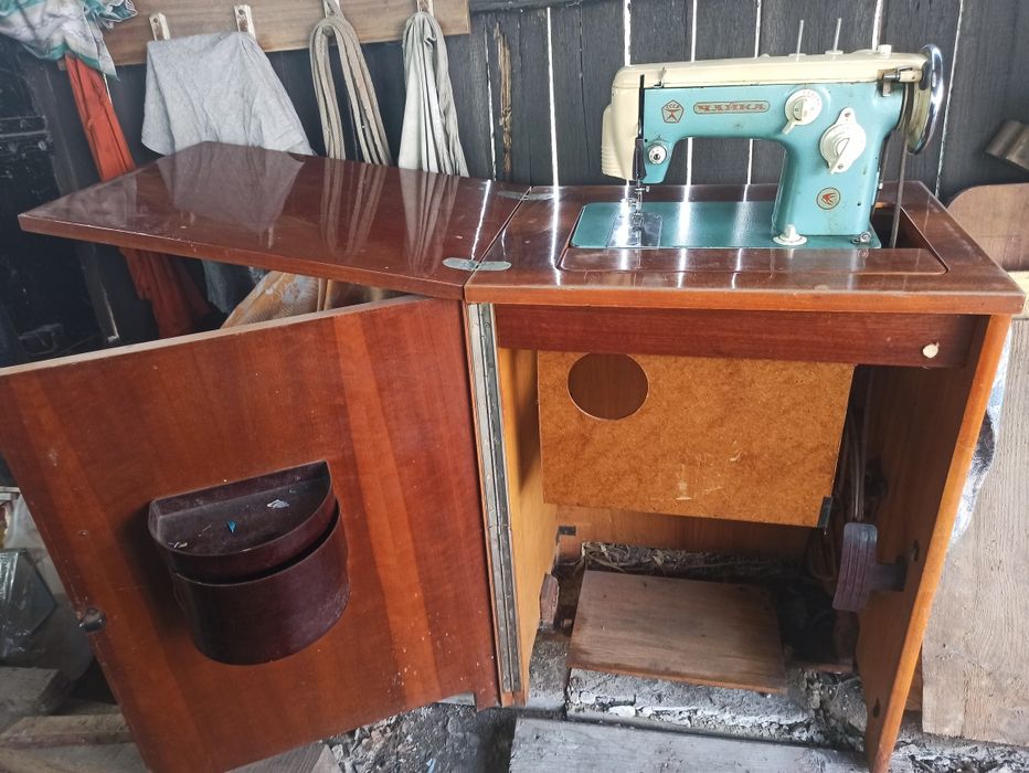 Швейна  машинка "Чайка"  б/у