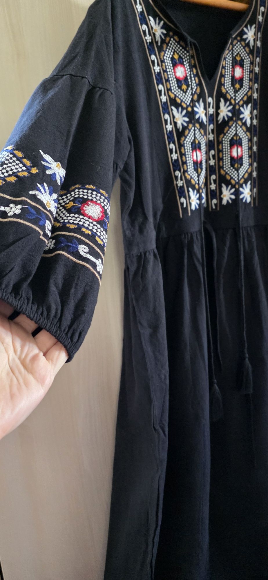 Вишиванка чорна жіноча