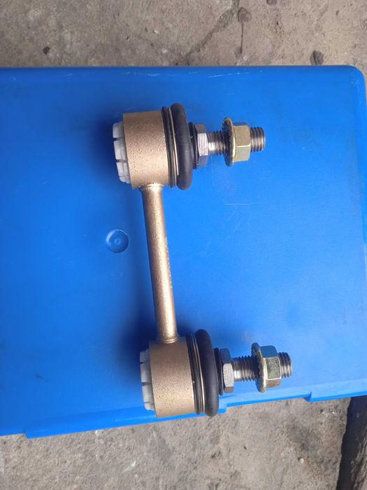 Задня стойка стабілізатора Мазда 626