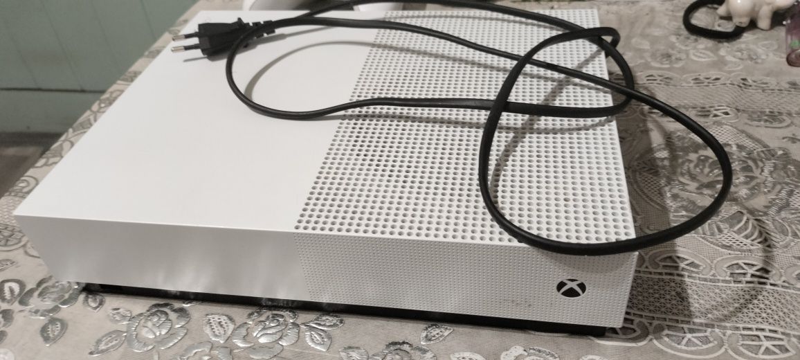 Xbox one s all 1Tb