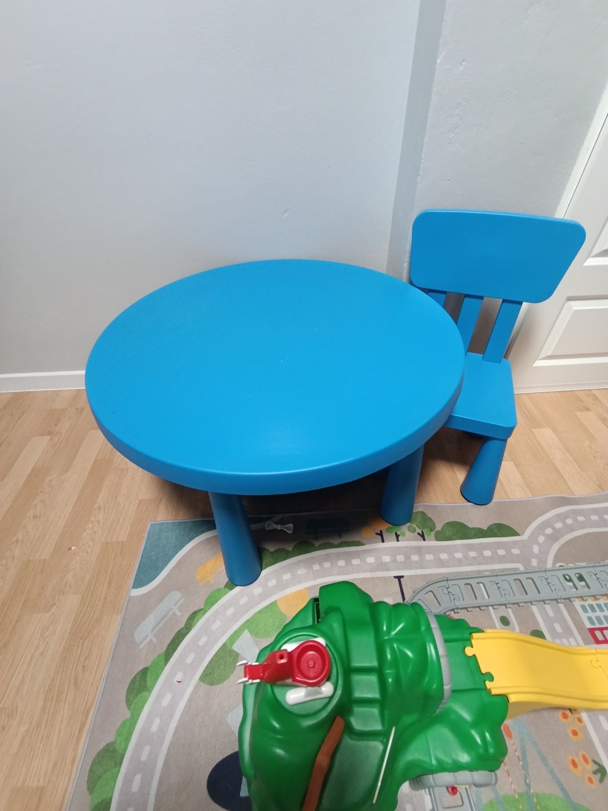 Stolik Ikea okrągły
