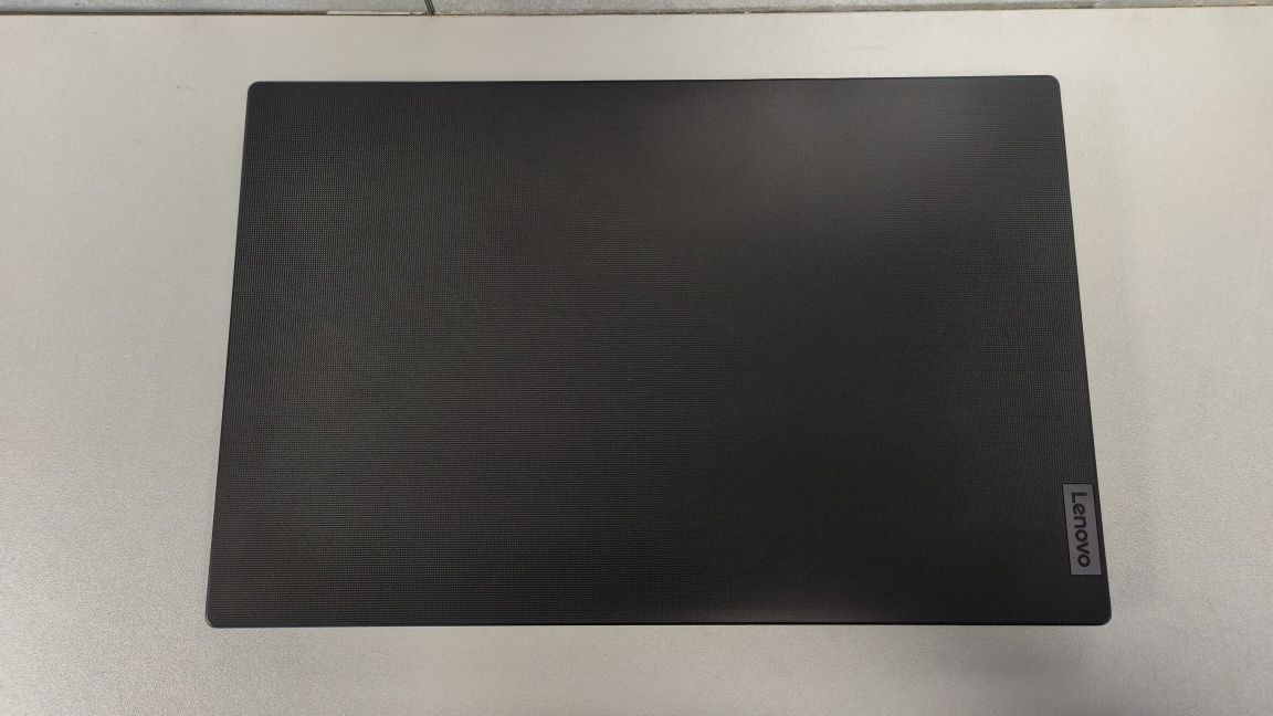 Laptop Lenovo V15 G2 ALC