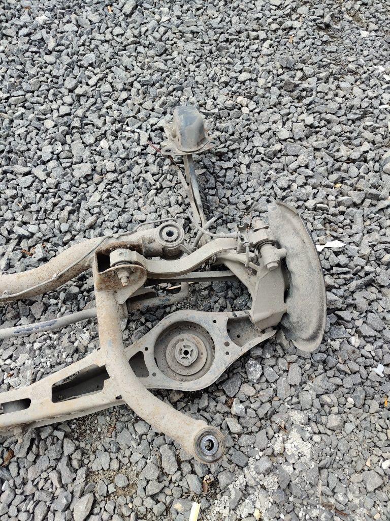 Wózek zawieszenie sanki trawers tył volkswagen passat b6 TDI sedan