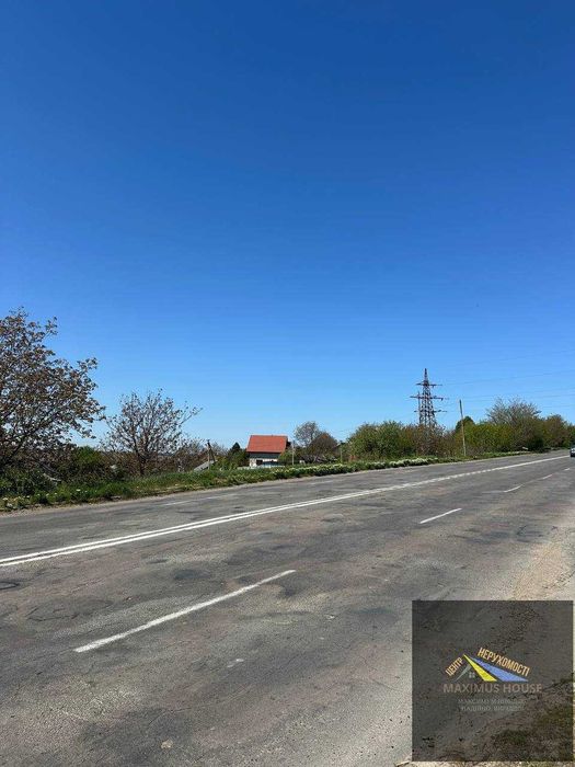 Земельна ділянка у с. Коровія