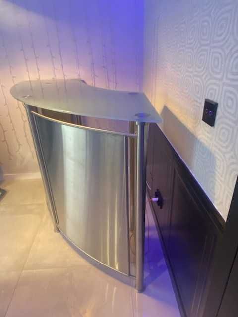 Barek ze stali nierdzewnej i szkła