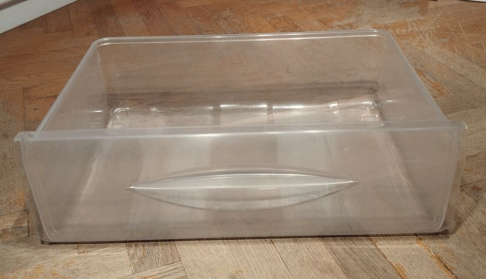 Для холодильника полки почти новые не дорого