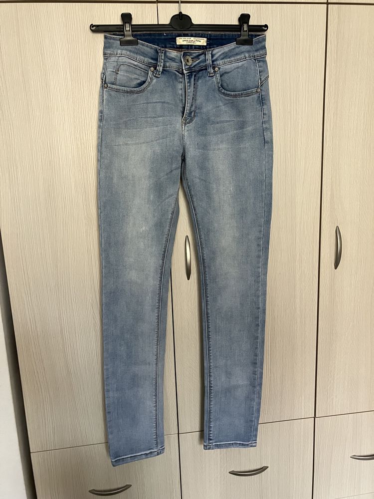 Spodnie jeansy jasne s/m