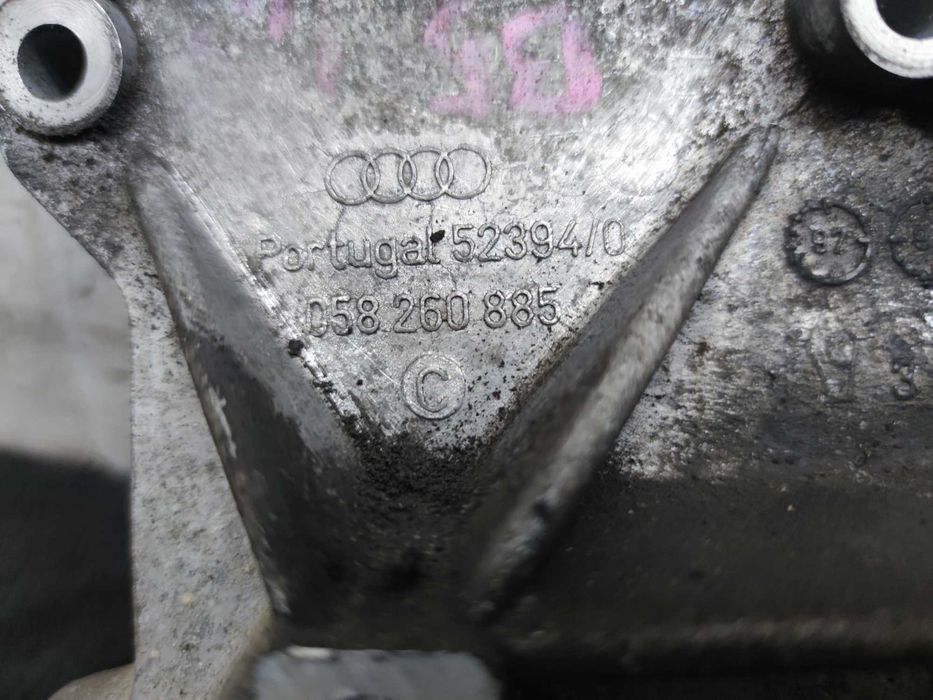 Audi A4 B5 Łapa Mocowanie Sprężarki