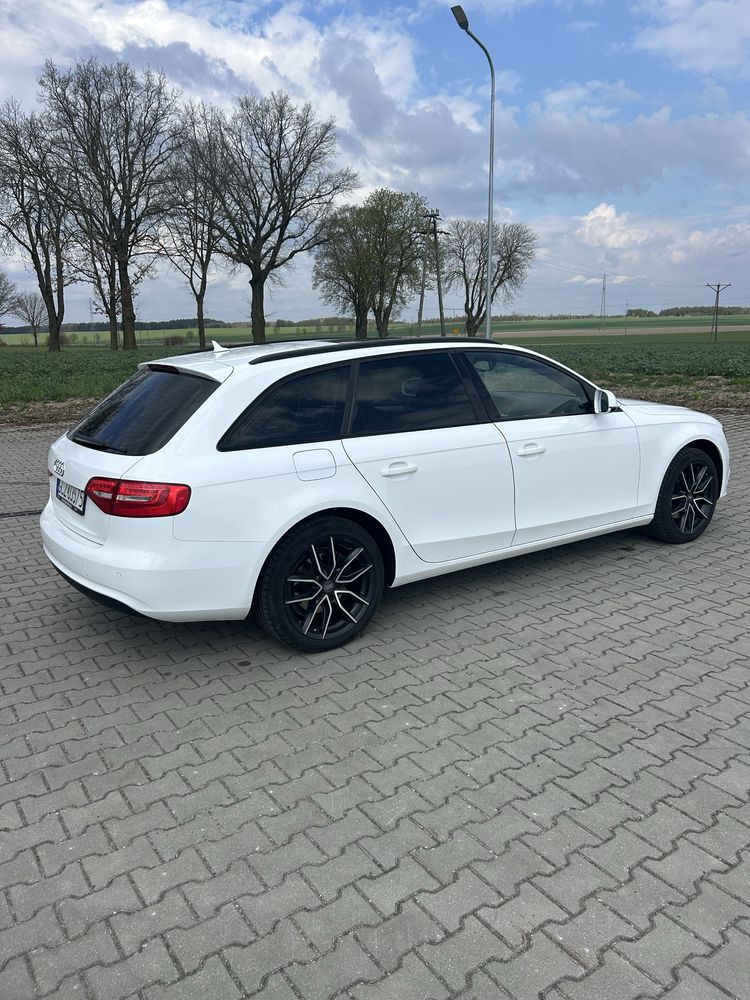 AUDI A4 B8 2015r 2.0 tdi 150km