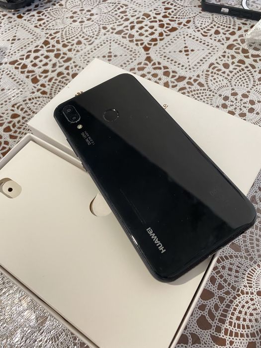 Продам huawei p20 lite