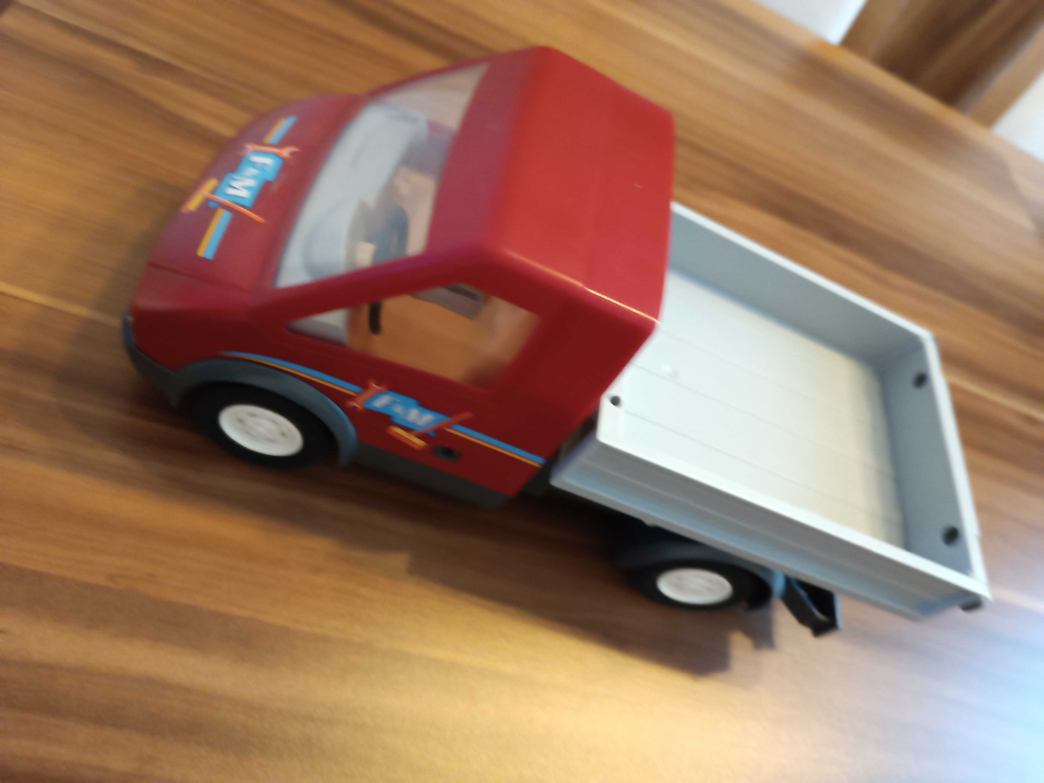 Auto Playmobil z otwieraną przyczepą