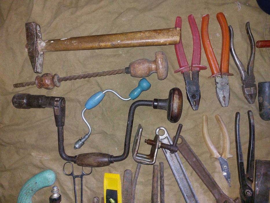Инструменты на дачу.