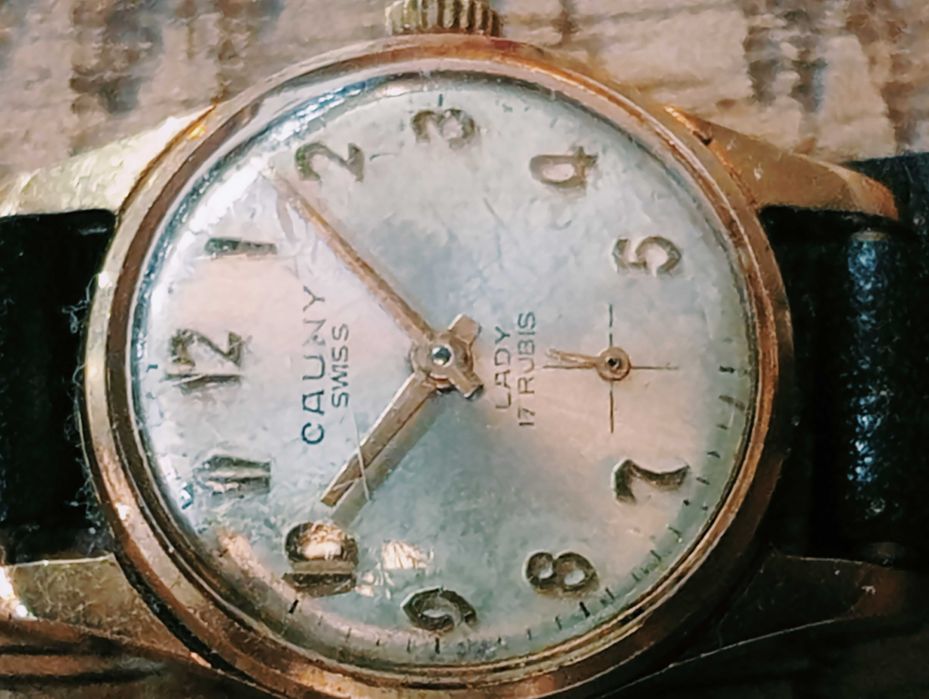 Relógio Cauny feminino,antigo a corda