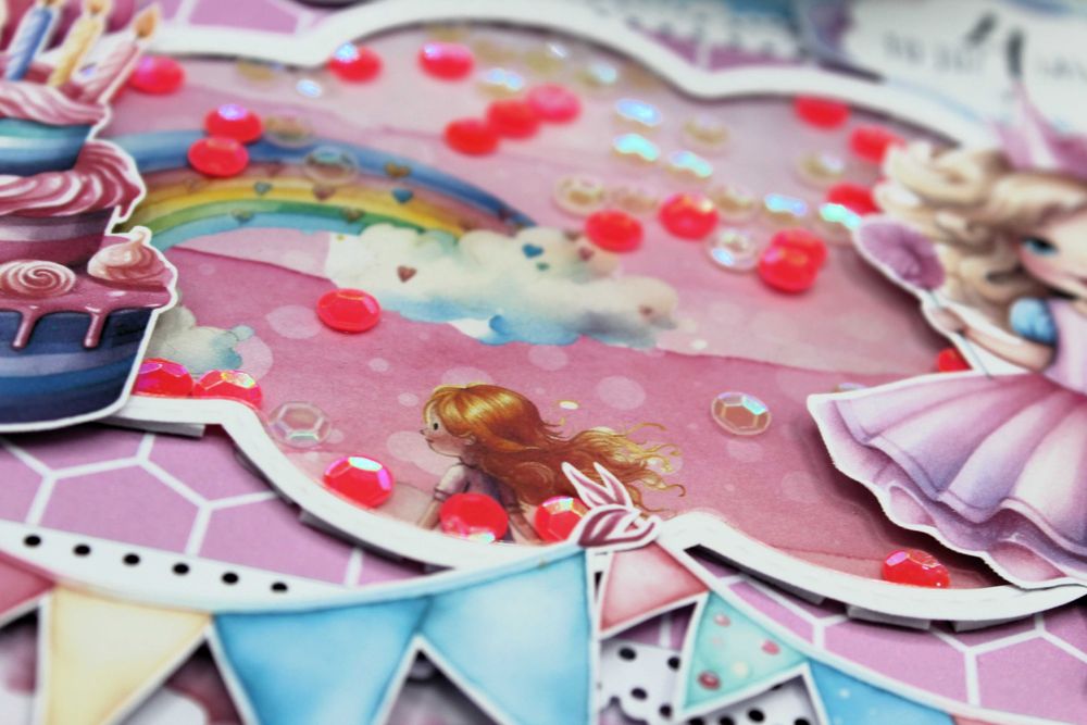 Urodzinowa kartka dla dziewczynki z przestrzennymi dekoracjami