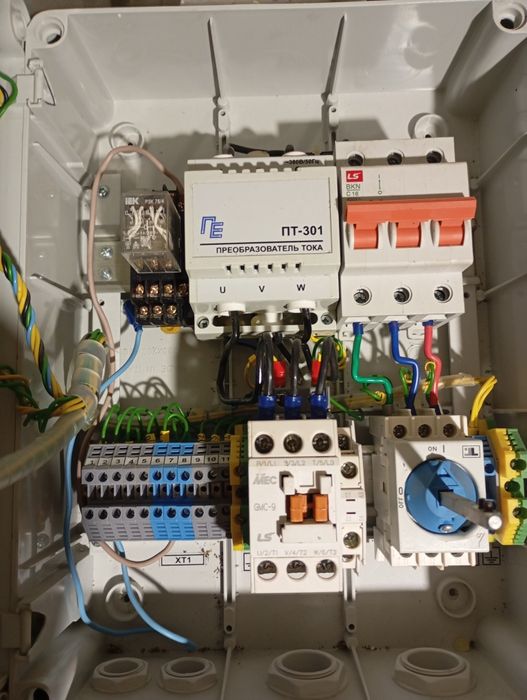 Блок керування насоса скважин