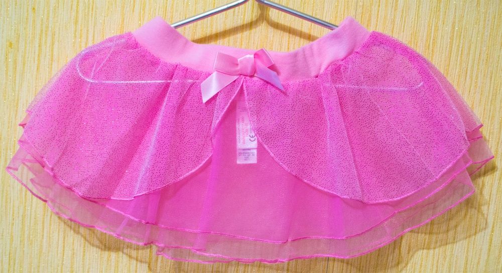 пышная розовая фатиновая юбка на девочку 3-4 лет. теплая кофта с котом