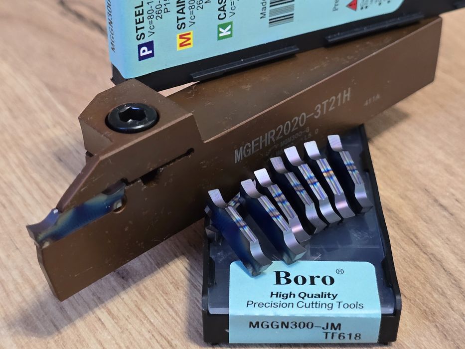 Nóż tokarski składany MGEHR2020-3+płytki tokarskie wieloostrzowe (3mm)