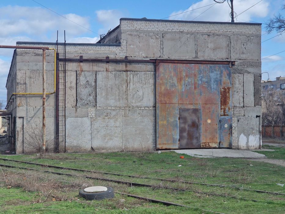 Виробничі, складські приміщення, ангари, промислові майданчики, офіси