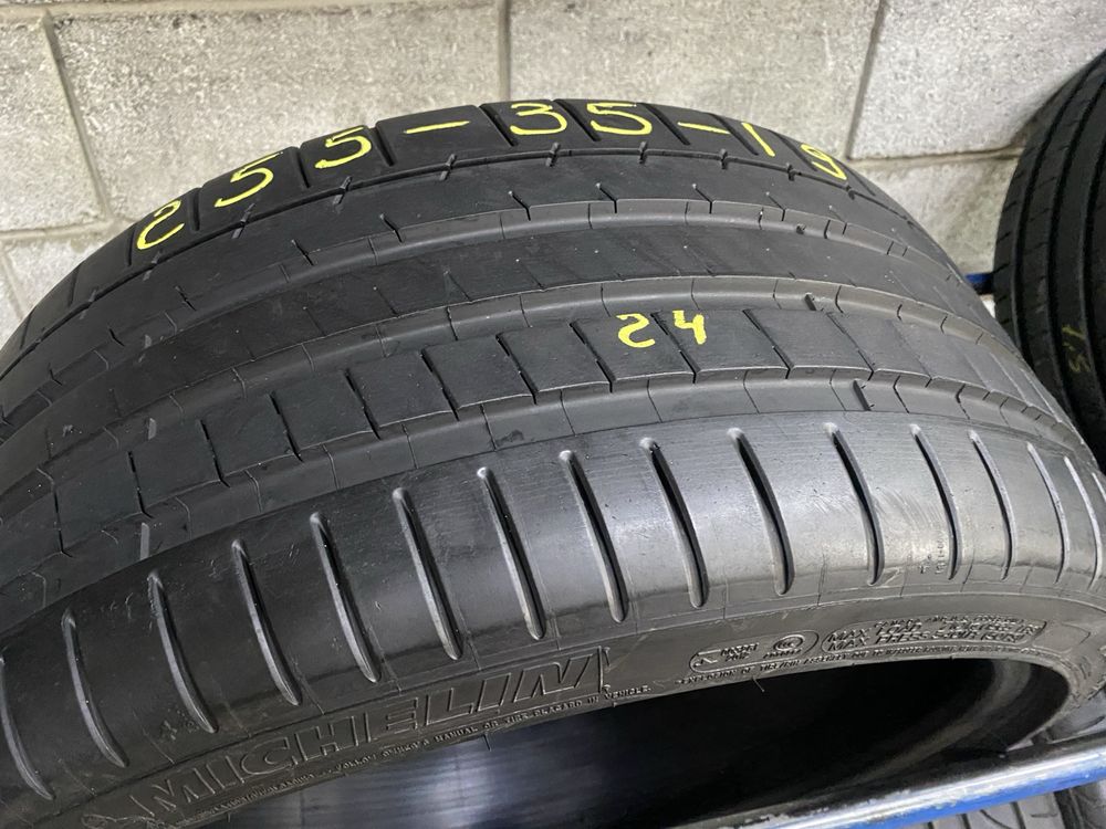Літні шини 255/35 R19 (96Y) MICHELIN