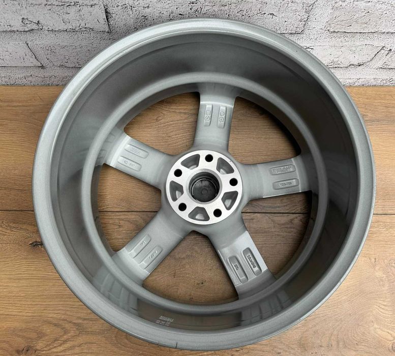 Alufelgi 5x114,3 r18 TOYOTA NOWE! Avensis Corolla Rav4 Auris CH-R 9#