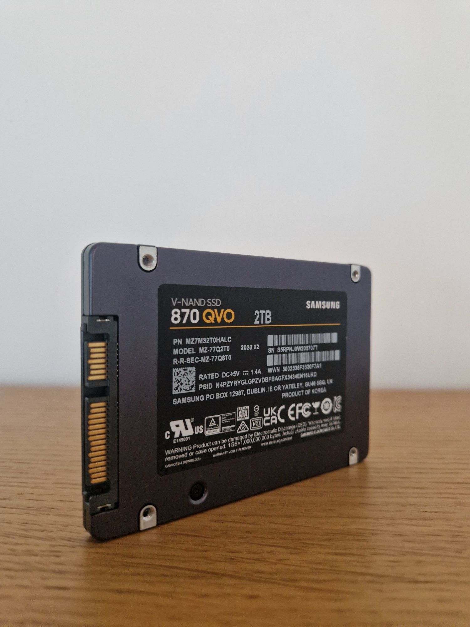 Samsung 870 QVO 2 TB SATA 2,5 polegadas Internal Solid State Drive (SS