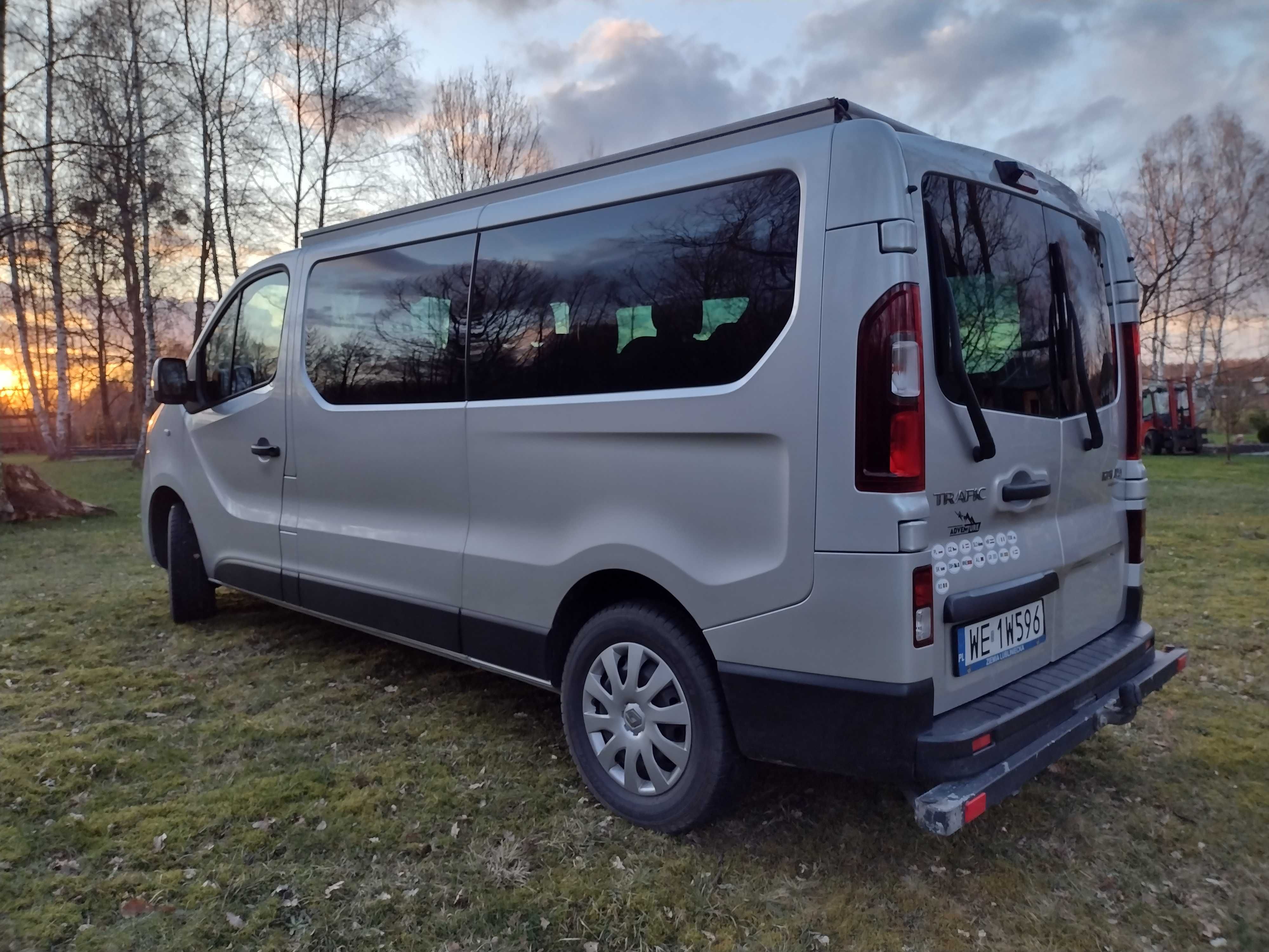 Renault Trafic bus 8 osób, kamper, kampervan