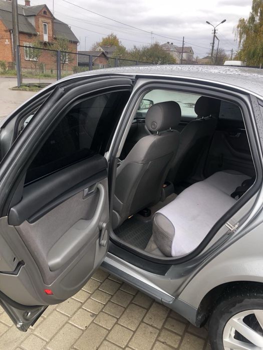 Продам Audi a4 b6 2.0