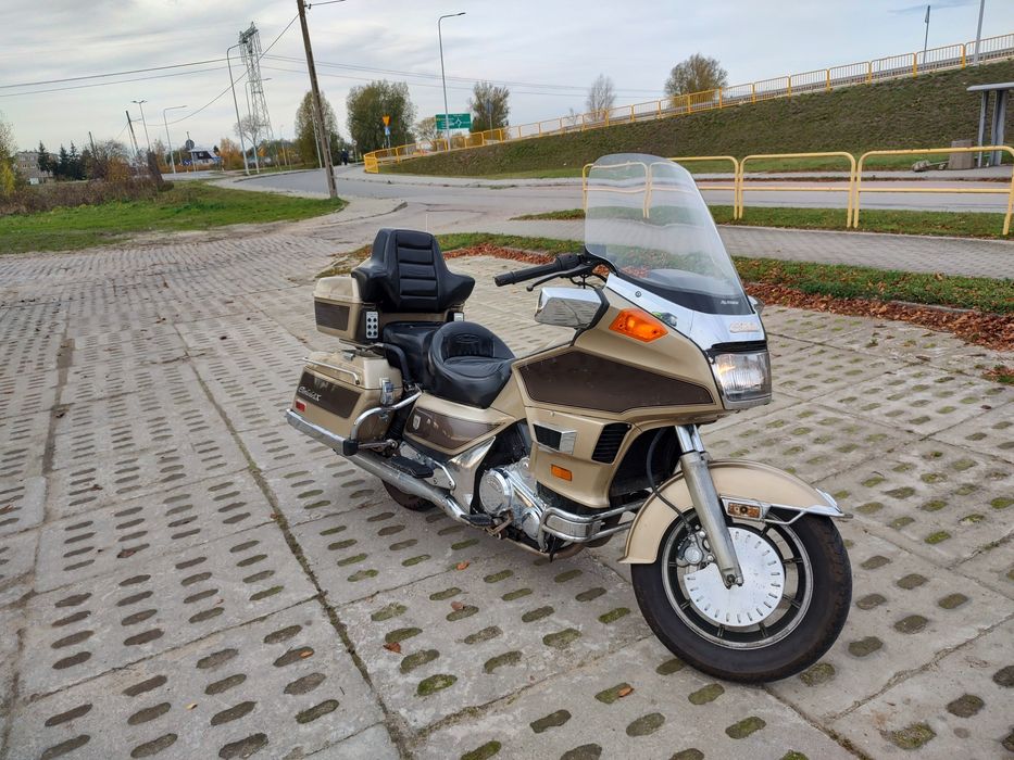 Suzuki Cavalcade gv 1400 (goldwing) ew. Zamiana