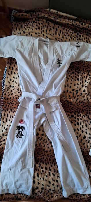 Продам кімоно у гарному стані
