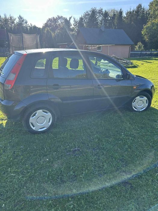 Sprzedam Forda Fieste