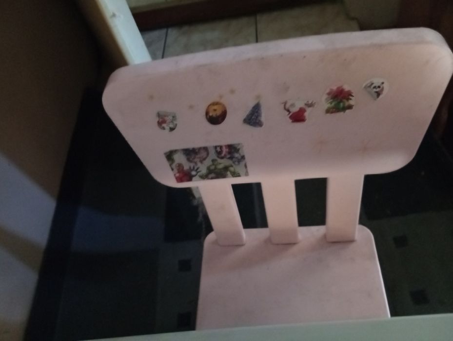 Stolik  i  krzesełka