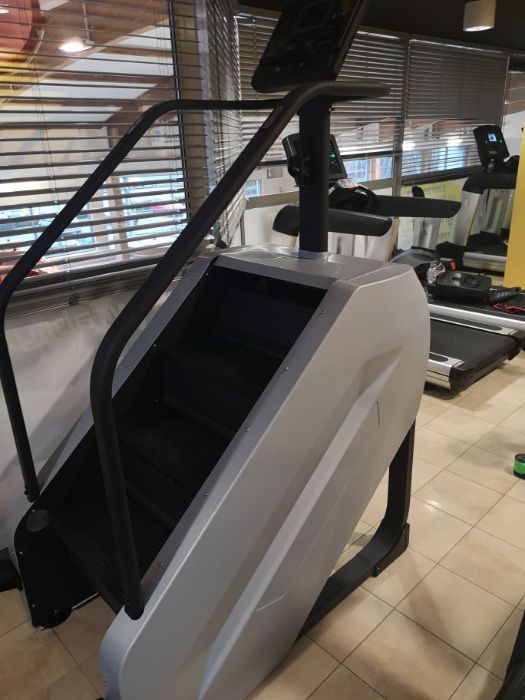 Schody fitness treningowe Nowe Komercyjne FV23%