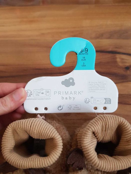 Kapcie ze skarpetowym ściągaczem reniferki renifery  6-9 rozmiar 18