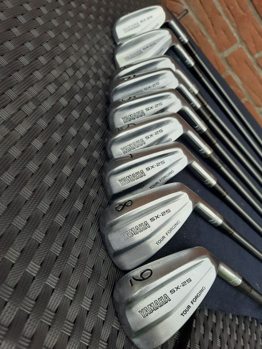 комплекти сумка+клюшки+м'ячі+тій, рушник, грін