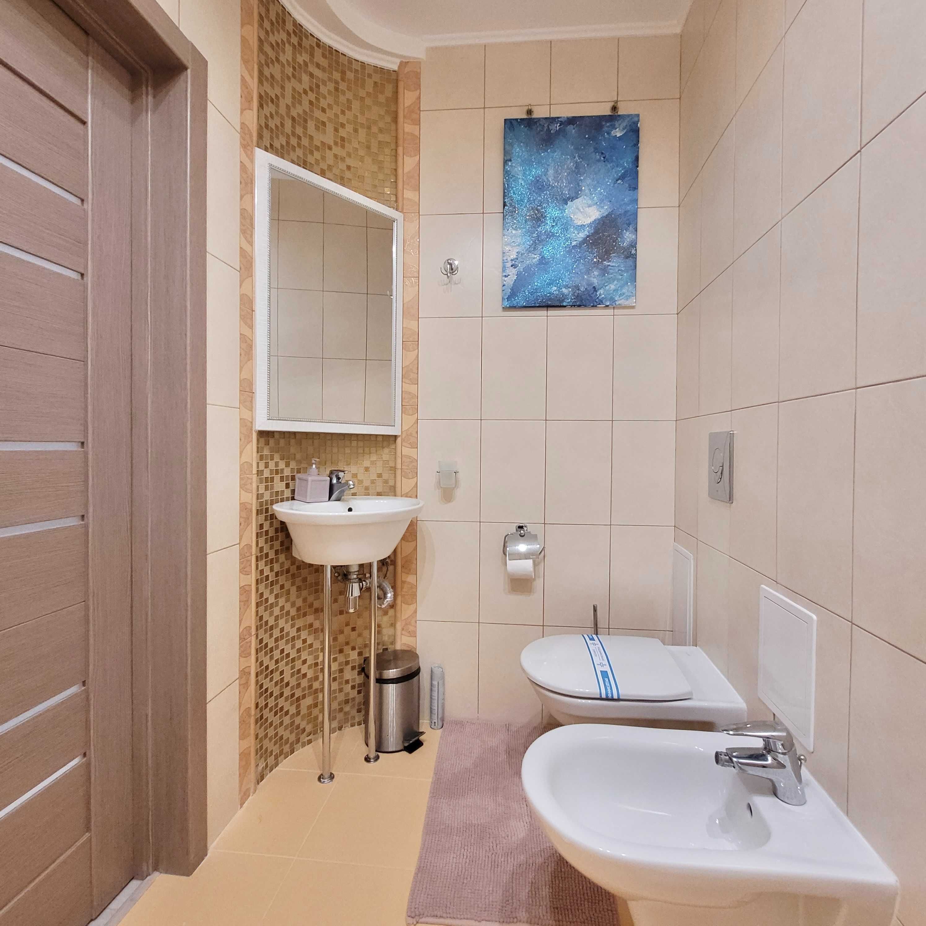 ApartPoltava  двокімнатні апартаменти ПОДОБОВО Premium Relax з ДЖАКУЗІ