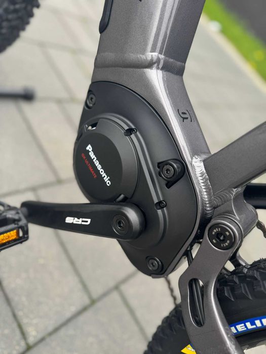 Rower elektryczny CRUSSIS e-Full 9.10-(720 Wh) (19)  Raty 0%