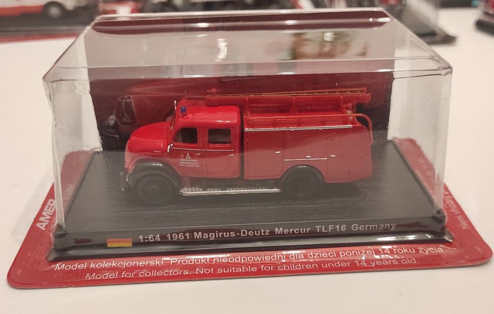Model w skali 1:64 Magirus-Deutz Mercur TLF16 Germany 1961 (M15)