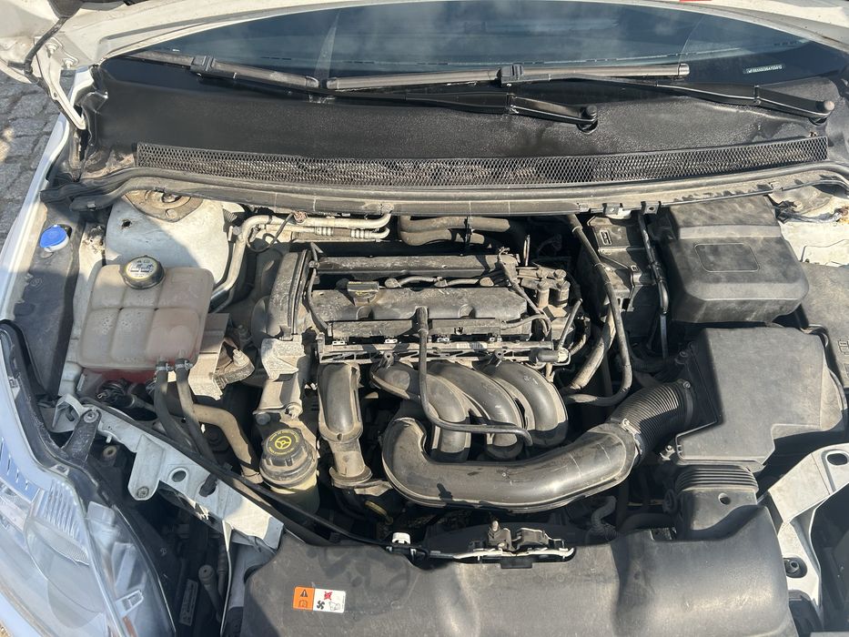Ford focus 1.6 2010r