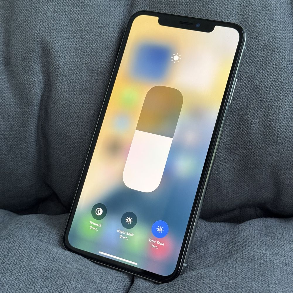 Apple iphone Xs Max silver